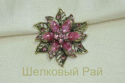 Брошь декоративная "Цветок" (цвет темно-розовый)