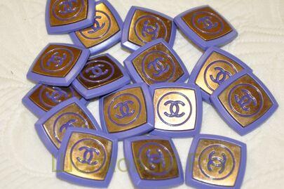 Пуговицы сиреневые квадратные "Chanel" (к-18)