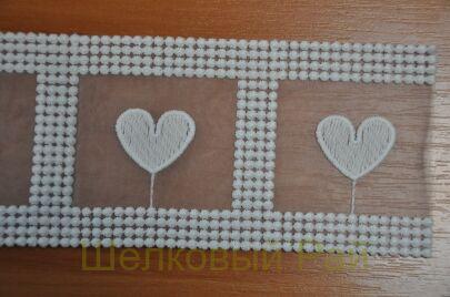 Тесьма белая сердечки (д-1221)